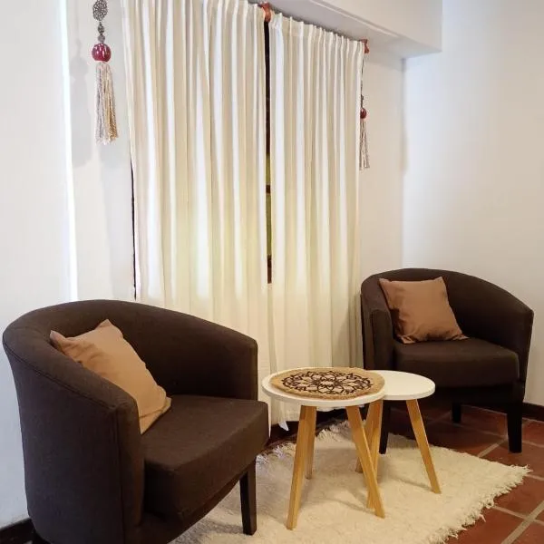 Oro y Miel en pleno centro de Chascomús，位于查斯科穆斯的酒店