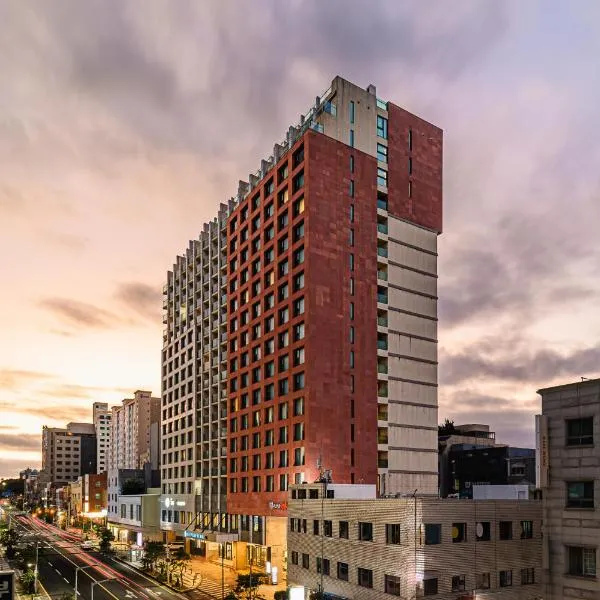 Hotel Air City Jeju，位于济州市的酒店