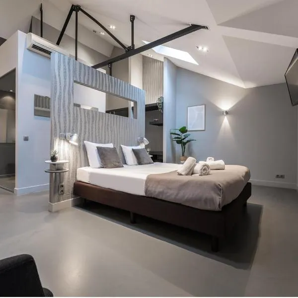 Suite w fast wifi and kitchen acces Weaving Mill，位于奥斯的酒店