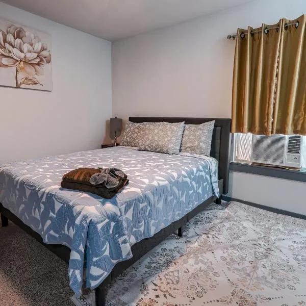 2 BR 1 Bath Home in Arlington - conveniently located near Cowboys stadium and Globe Life stadium, 20 mins to DFW airport，位于阿林顿的酒店