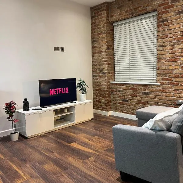 New & Modern 2-Bed Flat in City Centre，位于诺丁汉的酒店