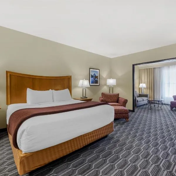 瑞士木屋贝斯特韦斯特优质套房酒店，位于佩科斯的酒店