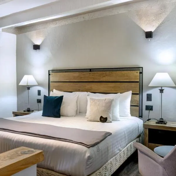 Casa Solsticio 212，位于乔卢拉的酒店