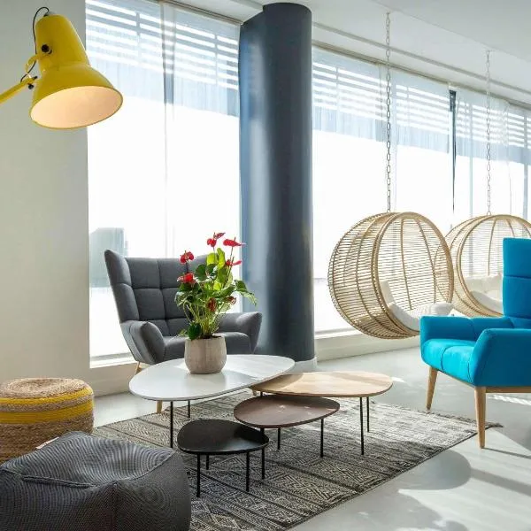 宜必思南利昂维埃纳圣路易酒店，位于维也纳的酒店