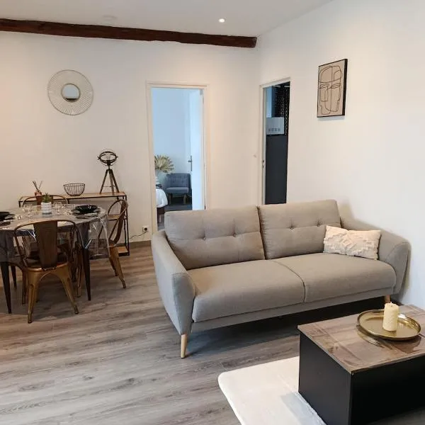 Le Trèfle Doré T2, wifi, private parking space, fêtes interdites，位于克莱蒙的酒店