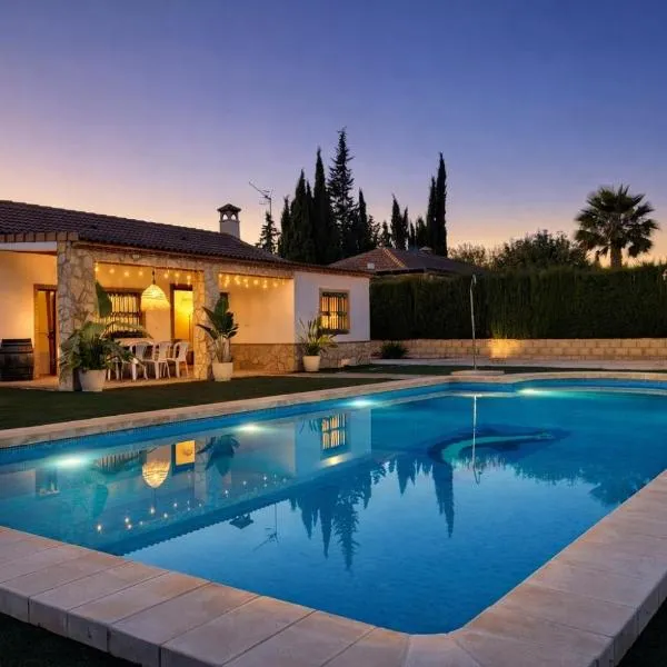 Can Pines，位于Paradas的酒店