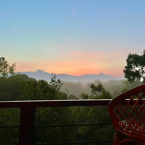 Heaven's Acres Lodge - Private one Bedroom Cabana，位于马特莱的酒店