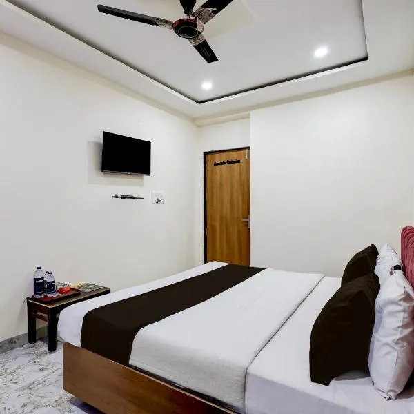 Hotel O Eleven，位于贾巴尔普尔的酒店