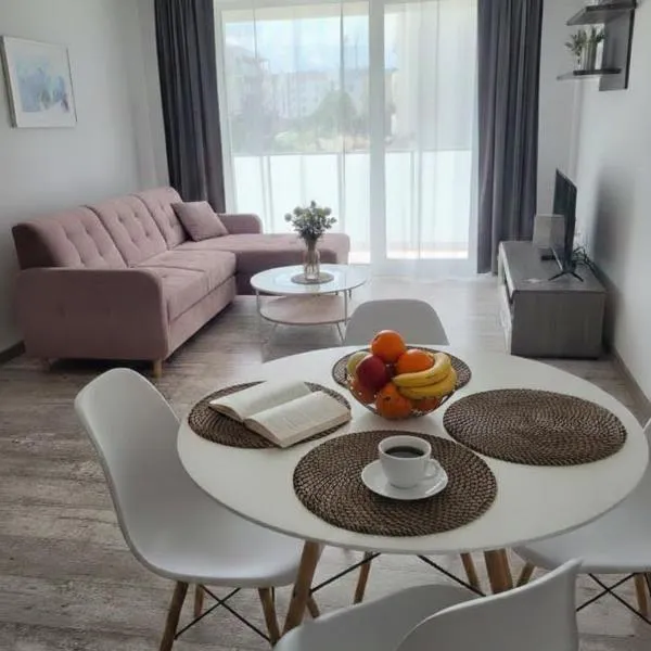 Caskada Modern Apartments 2 NOWY APARTAMENTOWIEC WINDA，位于斯武普斯克的酒店