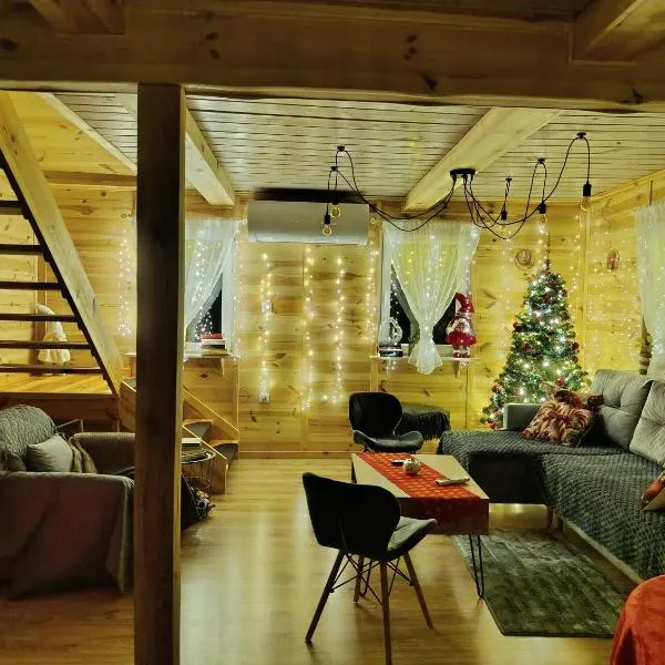 Siedlisko przy lesie Musiejówka domek z jacuzzi，位于Kolembrody的酒店