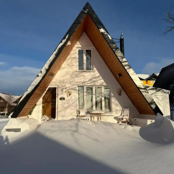 Chalé Zimbro, Serra da Estrela, Penhas da Saúde，位于佩尼亚什达绍迪的酒店