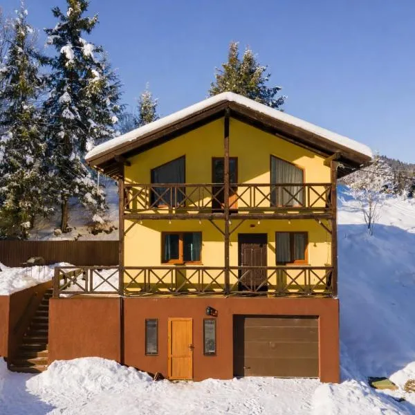 Yellow House，位于皮利佩齐的酒店