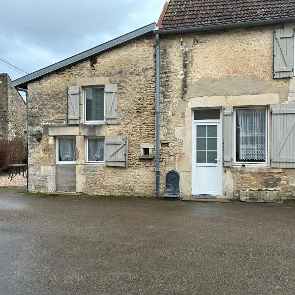 La petite maison，位于Rimaucourt的酒店