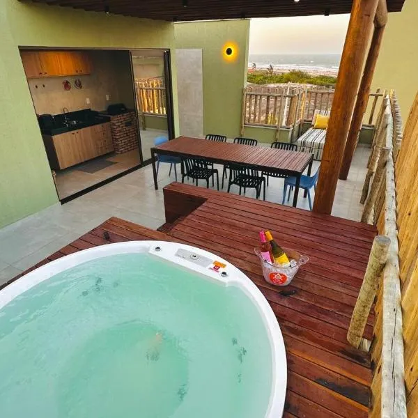 Brisa Rooftop Vistamar -Apartamento à beira mar com jacuzzi，位于路易斯科雷亚的酒店