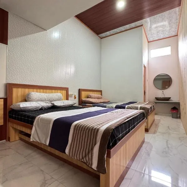 Java Mulia Homestay Syariah，位于Randusari的酒店