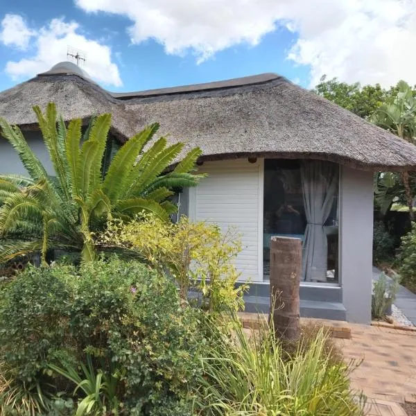 The Thatched Cottage，位于Eversdal的酒店