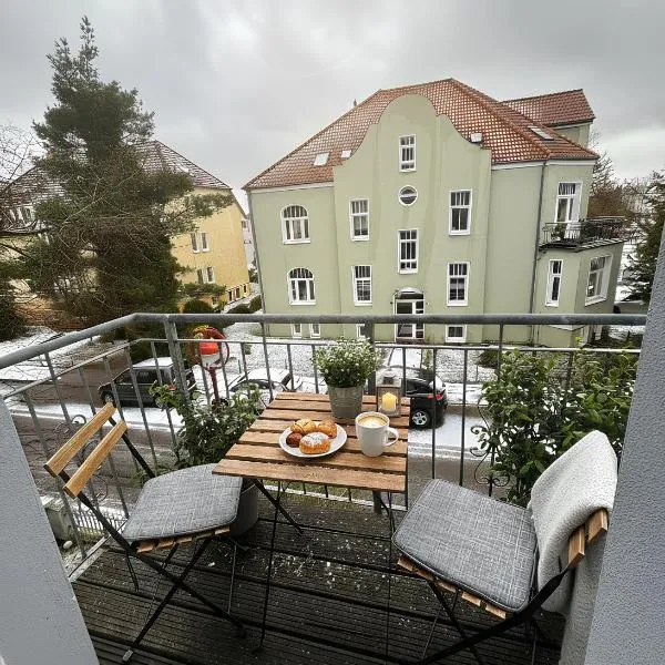 Ostsee-Juwel in Gehlsdorf - Stilvoller Altbau trifft modernes Design，位于罗斯托克的酒店