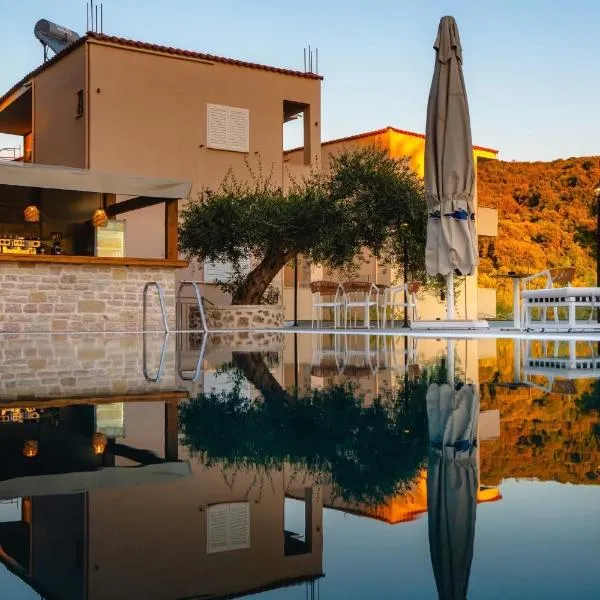 Rizos Bay Sarakiniko，位于Sarakiniko的酒店