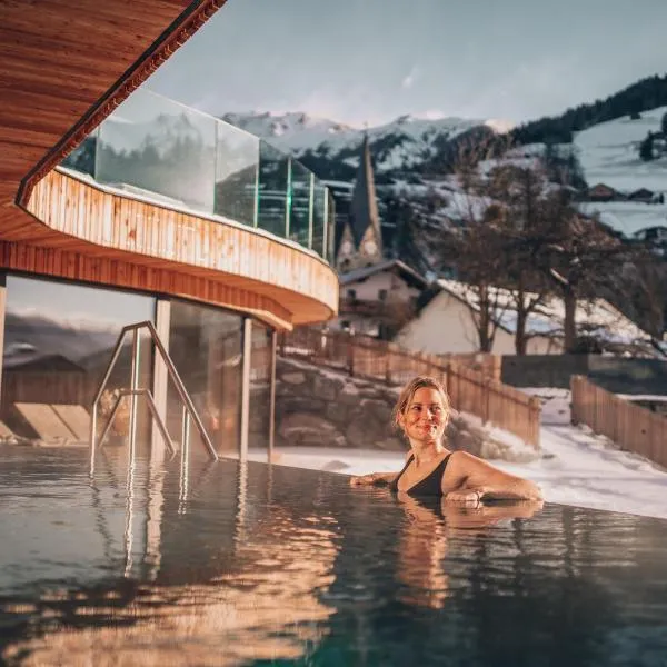 SPA & Naturhotel Outside，位于东蒂罗尔地区马特赖的酒店