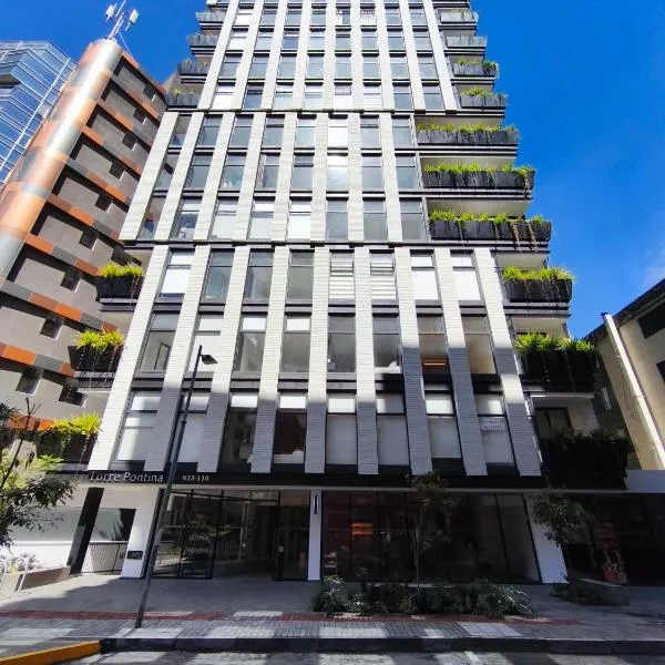 Torre Pontina La Carolina Quito Coliving Ecuador Residences，位于基多的酒店
