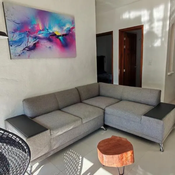 Suite en área turística de Manzanillo con club de playa，位于曼萨尼约的酒店