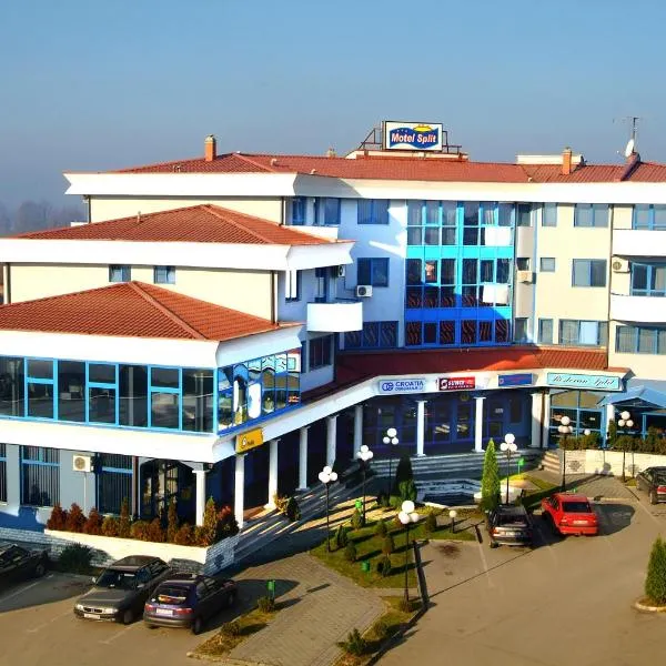 Hotel Split，位于Usora的酒店