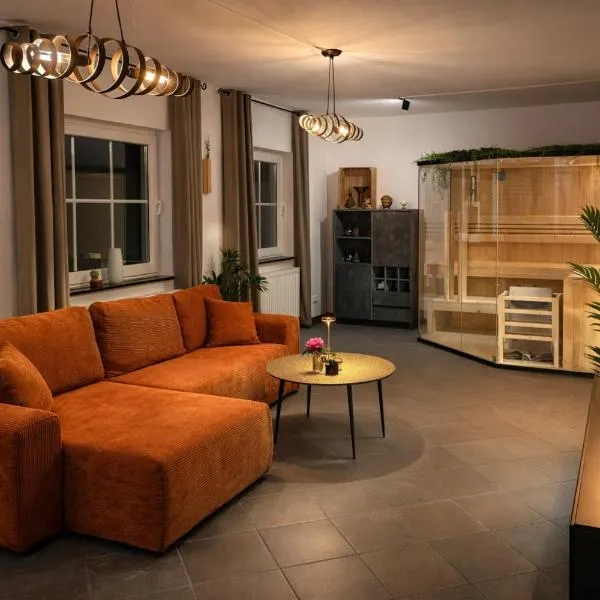 Wellnesshaus - Whirlpool - Sauna - Relax，位于黑尔滕的酒店