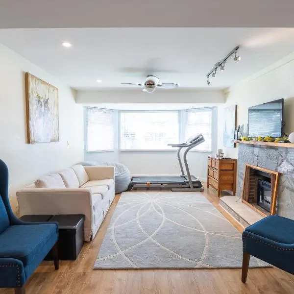 Langley Suite with Full Kitchen，位于兰利的酒店