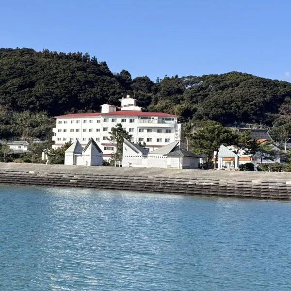 Amakusa Onsen Hotel Shikisakikan，位于Reihoku的酒店