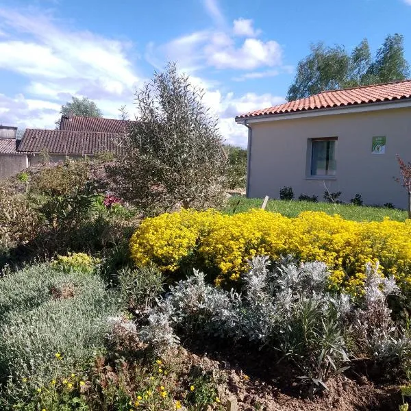 domaine de marodi jasmin，位于Baignes-Sainte-Radegonde的酒店