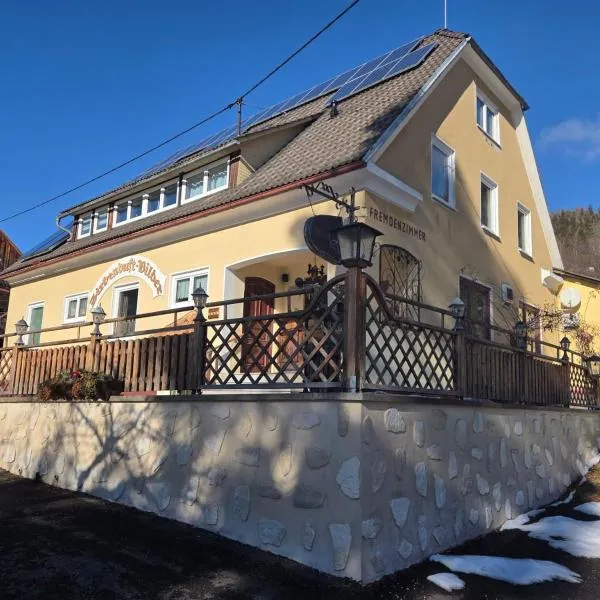Zu-Haus，位于Peterdorf的酒店
