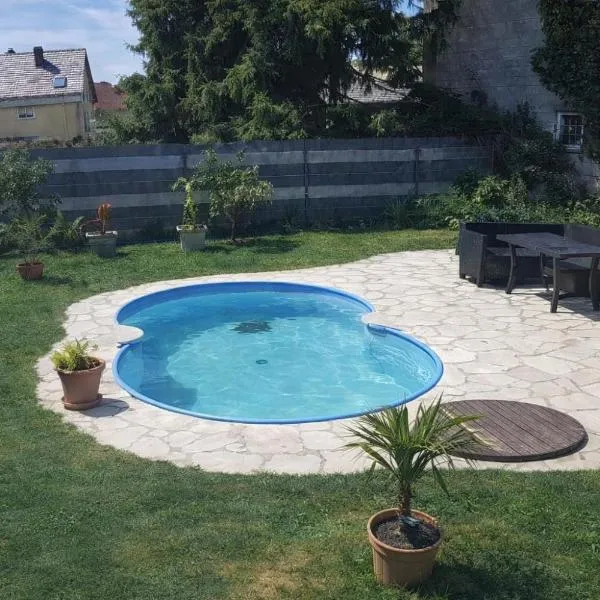 Mirko's Gästezimmer，位于Günthersleben的酒店