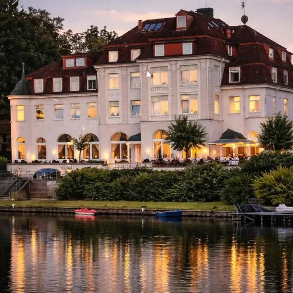 See Schlosshotel am Kellersee，位于奥伊廷的酒店