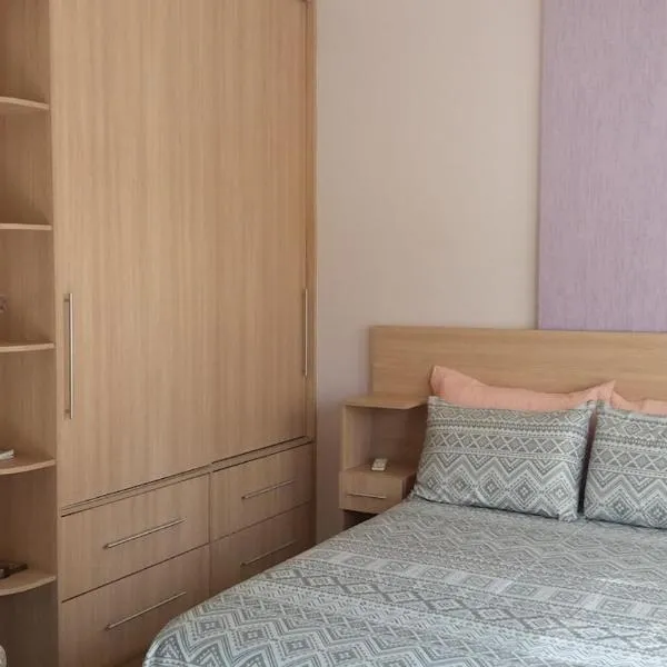 Lindo Flat no Centro de Caxambu，位于卡尚布的酒店