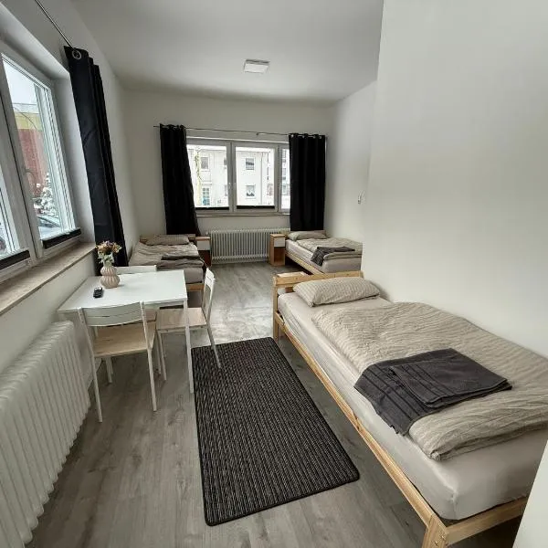 Hostel & Monteurzimmer bei KuK，位于汉堡的酒店