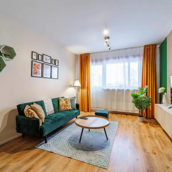 Mugav rõduga kodu Rapla linnas koos tasuta WiFi, TV & parkimisega ootab Sind!，位于拉普拉的酒店