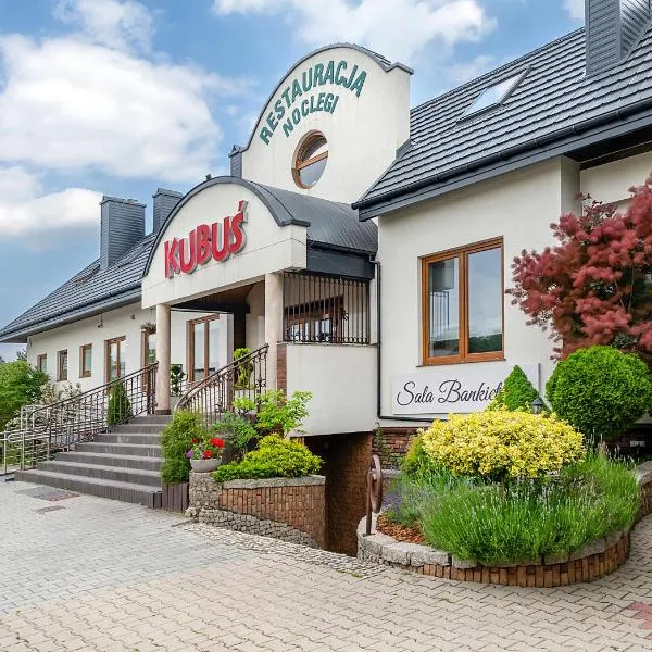 Restauracja i Hotel KUBUŚ，位于贝乌哈图夫的酒店