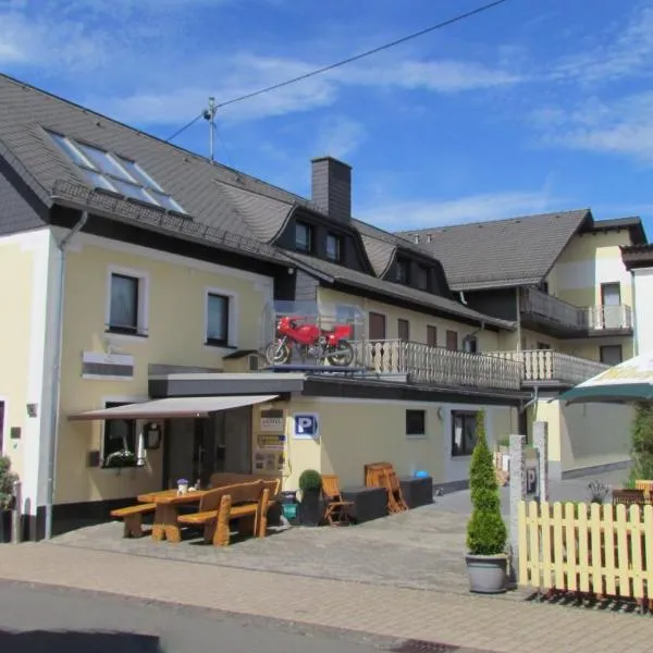 霍勒餐厅&酒店，位于Barweiler的酒店