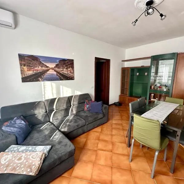 Ziva's house apartment in Abbiategrasso，位于阿比亚泰格拉索的酒店