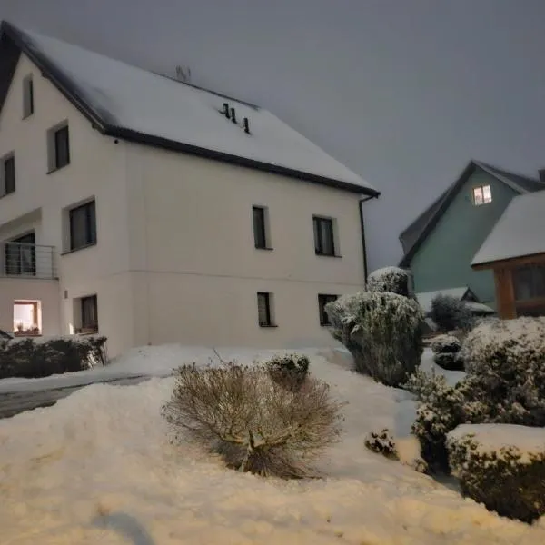 Na szlaku，位于兹瓦尔东的酒店