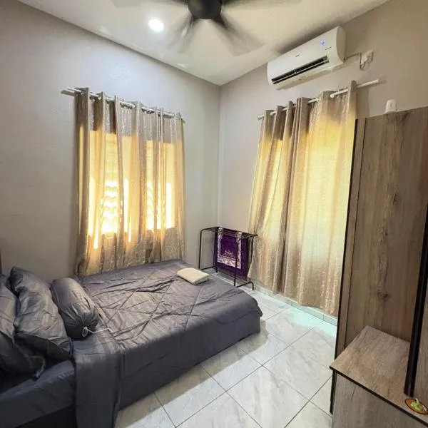 NS Homestay Triple S SAFINAH kangar，位于加央的酒店