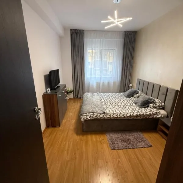 Comfort Stay Apartment - Free Parking & Wi-Fi，位于Chiajna的酒店