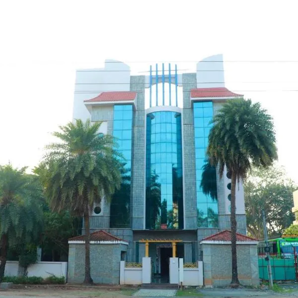 Hotel Grand Palace Stay，位于吉登伯勒姆的酒店