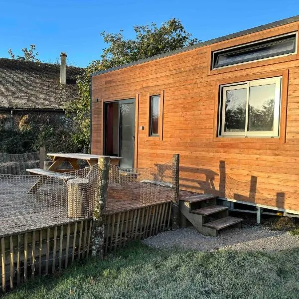Joy Tiny House Perche，位于La Madeleine-Bouvet的酒店