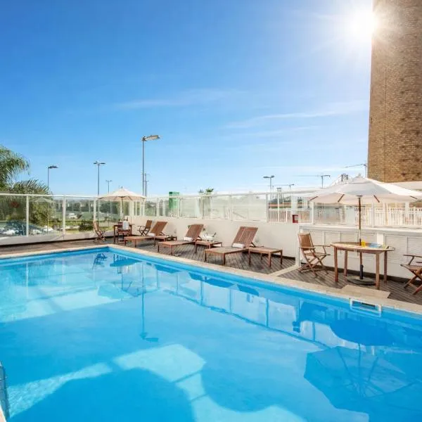 弗洛里亚诺波利斯因特城市酒店，位于弗洛里亚诺波利斯的酒店