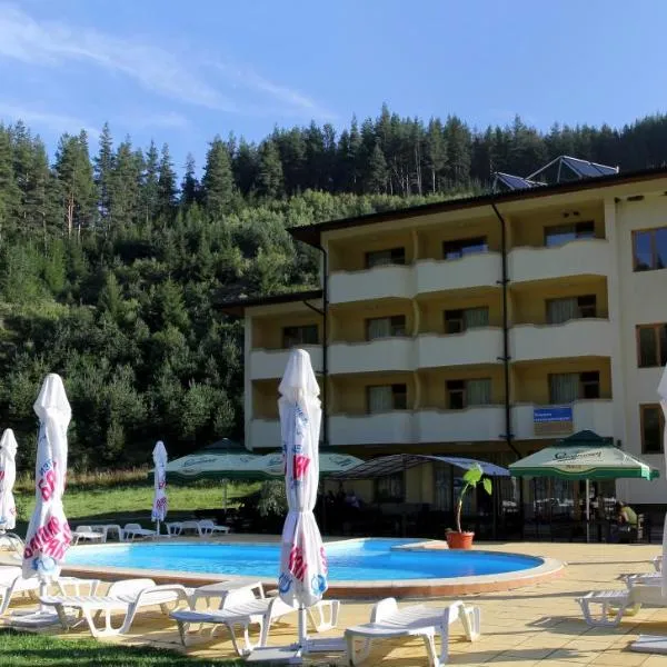 Hotel Restaurant Popini Laki，位于Buynovo的酒店