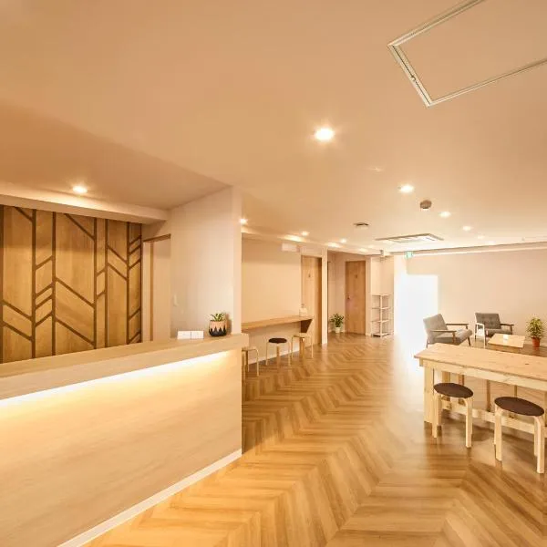 Southern Gate HIVE，位于石垣岛的酒店