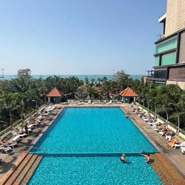 View Talay 6 Pattaya Beach by Anatolia Condo Suite，位于芭堤雅市中心的酒店