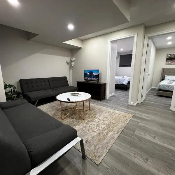 Beautiful Newly Built 2 Bedrooms Basement Apartment in Milton ,Sleeps 6，位于米尔顿的酒店