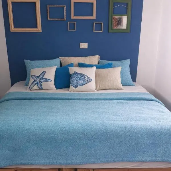 Casa Carlotta - 100m from the Beach, Maio，位于马约城的酒店
